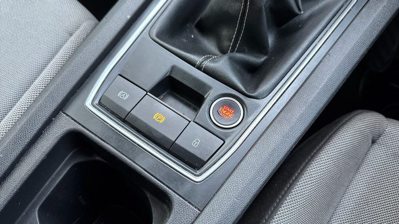 SEAT Leon 1.5 TSI EVO SE Dynamic 5dr Petrol Hatchback